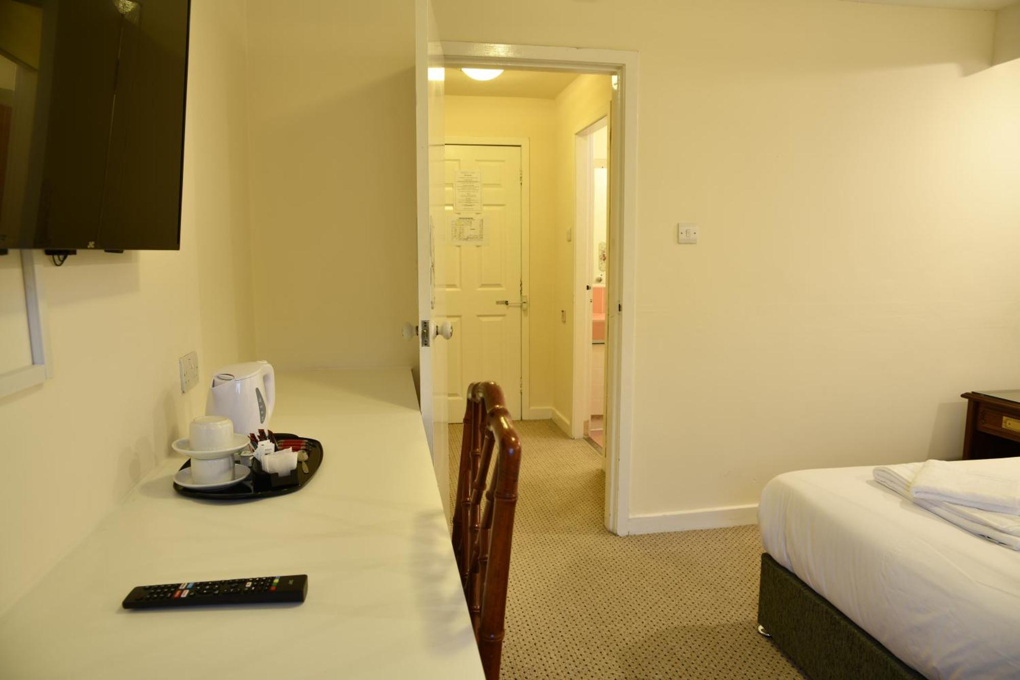 Douglas Arms Hotel by Paymán Club Castle Douglas Habitación foto